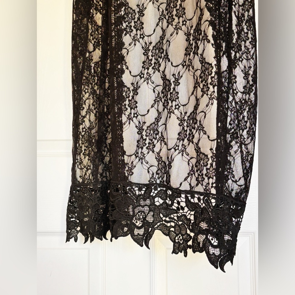 NWT Polly & Esther Black Lace Sleeveless Maxi Duster / Cover up in Size Medium - Picture 6 of 7